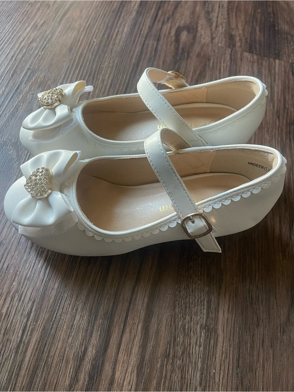 N/A elegant ivory